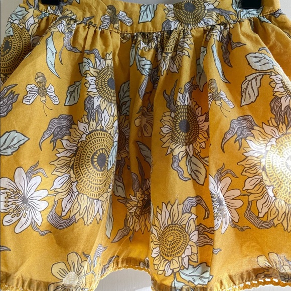 Toddler girl’s all-cotton sunflower skirt - Picture 2 of 8